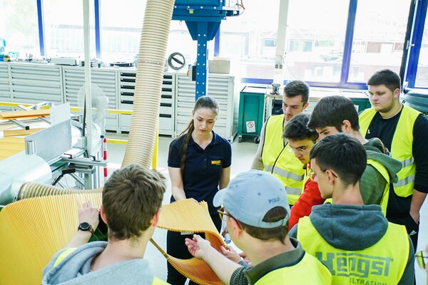 Students from the HS Osnabrück visit Hengst