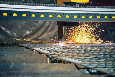 Eliminierung außerplanmäßiger Wartungsarbeiten bei der Absaugung von Lichtbogenschneid- und Schweißrauch